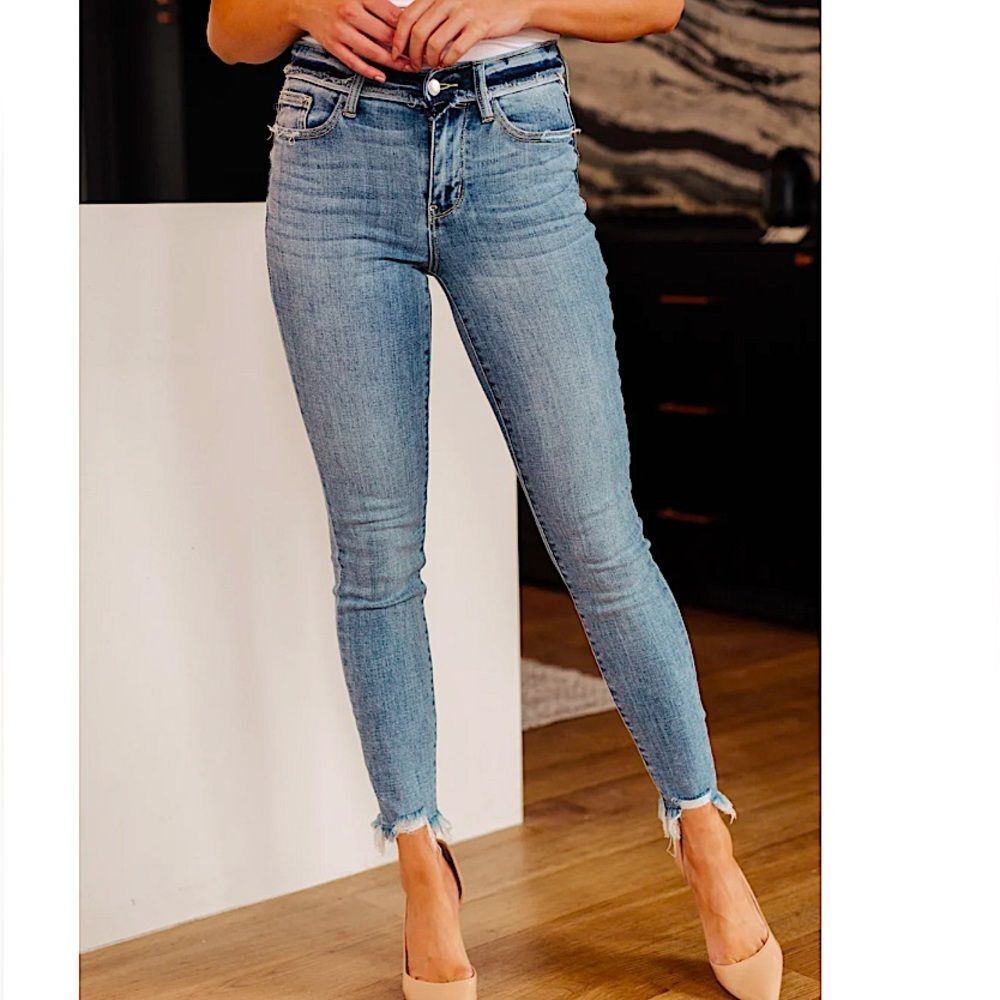 Judy Blue Light Blue Skinny Jeans